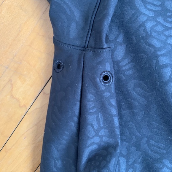LULULEMON 🍋- Long Sleeved Top - Picture 10 of 15